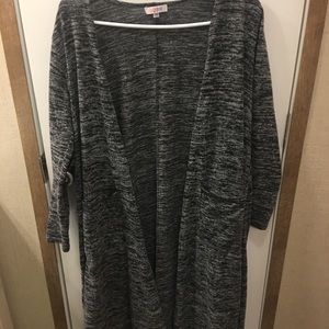 Medium LulaRoe Sarah